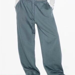 Skims Sweatpants in Zircon